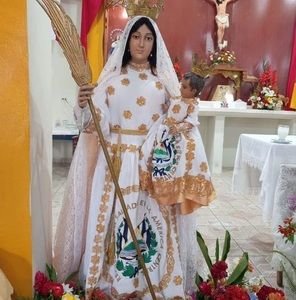 Meet your Posher, Juana